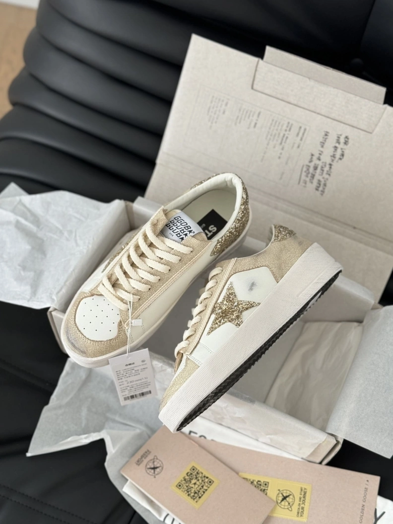Trendsetting Othxr Sneakers 209635