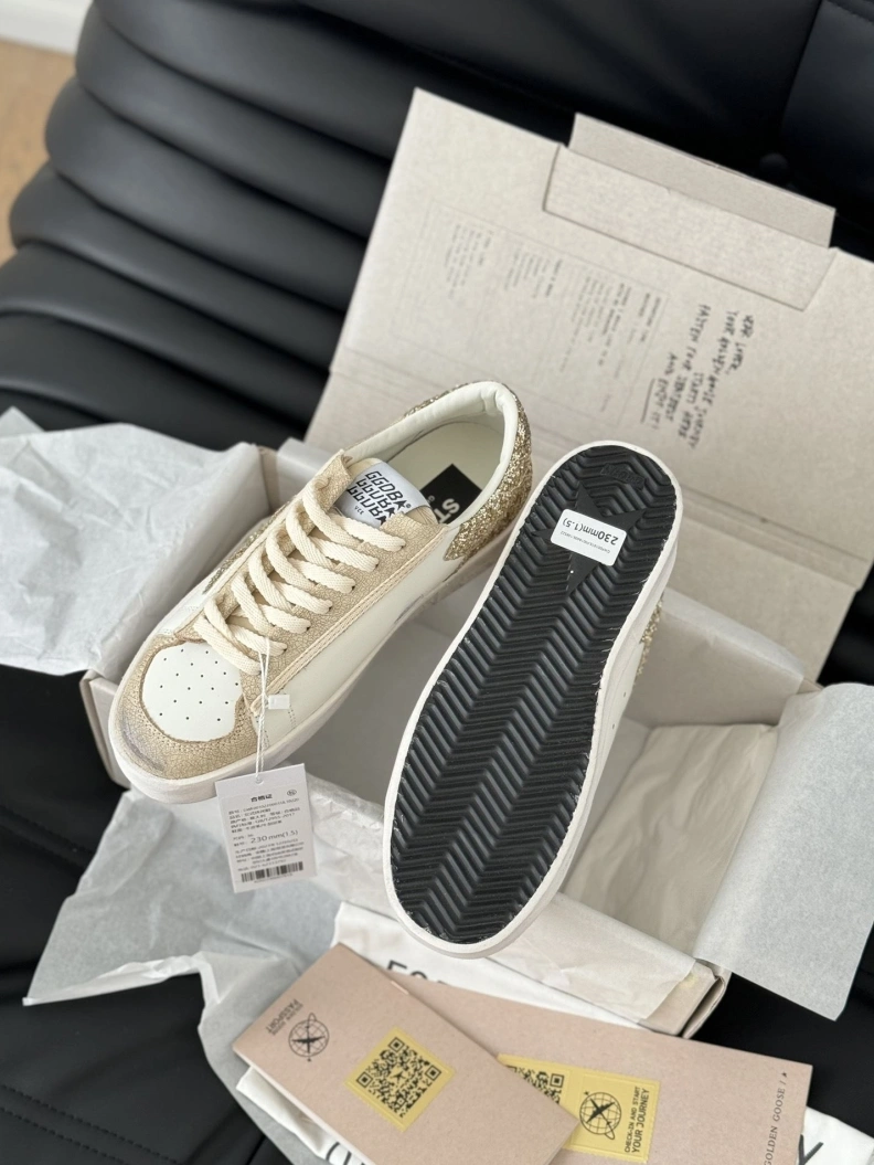 Trendsetting Othxr Sneakers 209635