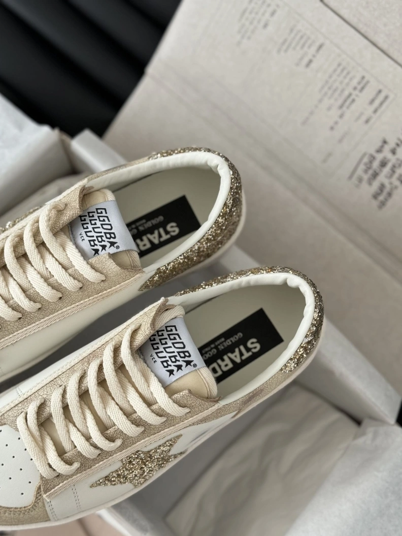 Trendsetting Othxr Sneakers 209635