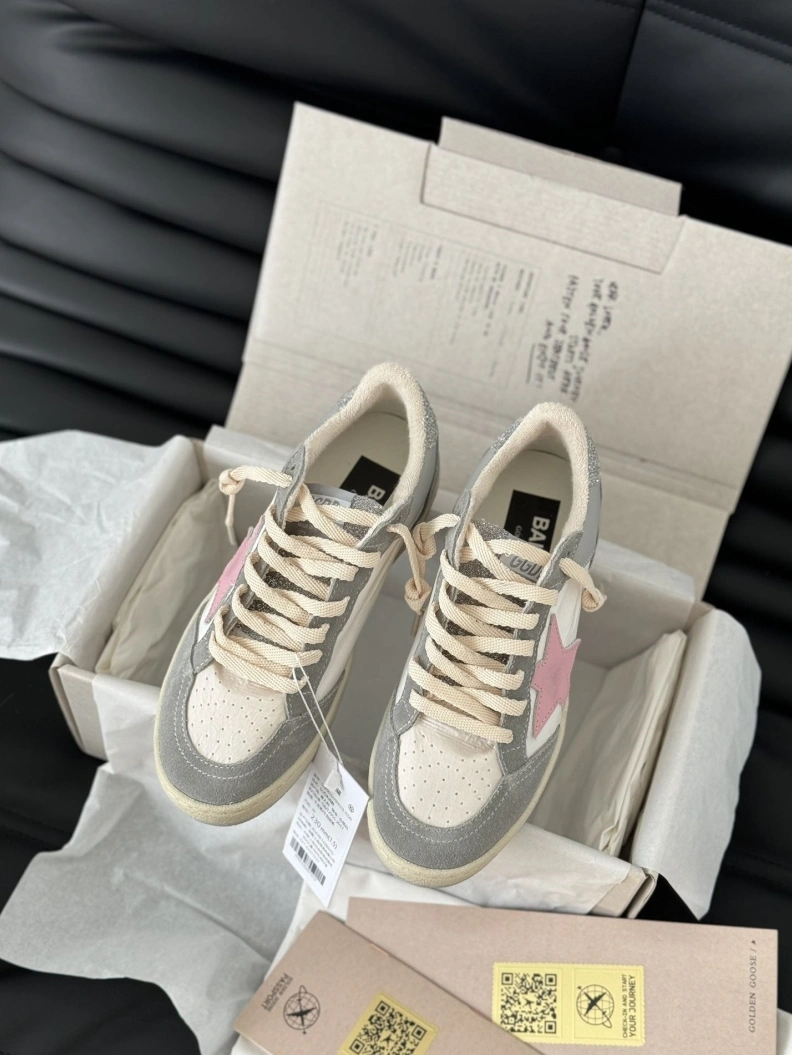 Trendsetting Othxr Sneakers 209525