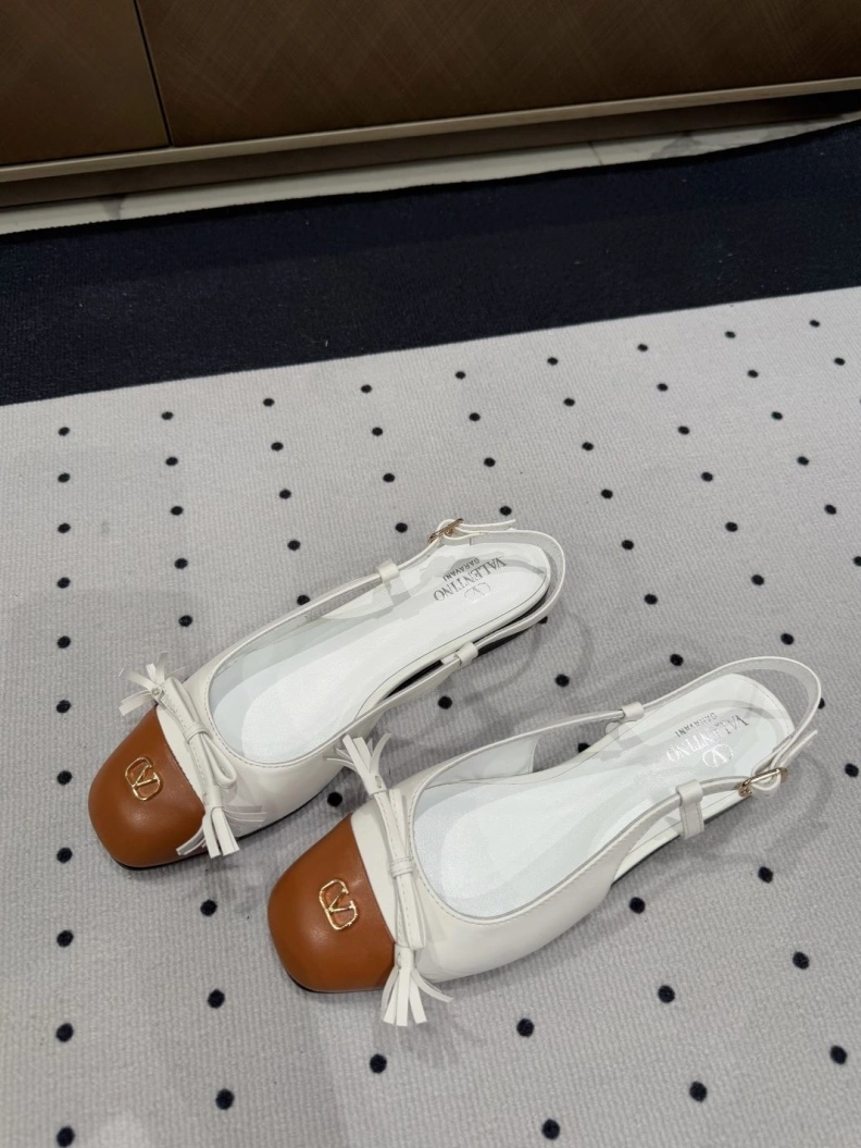 Efficient Vxlxntino Sandals 228726