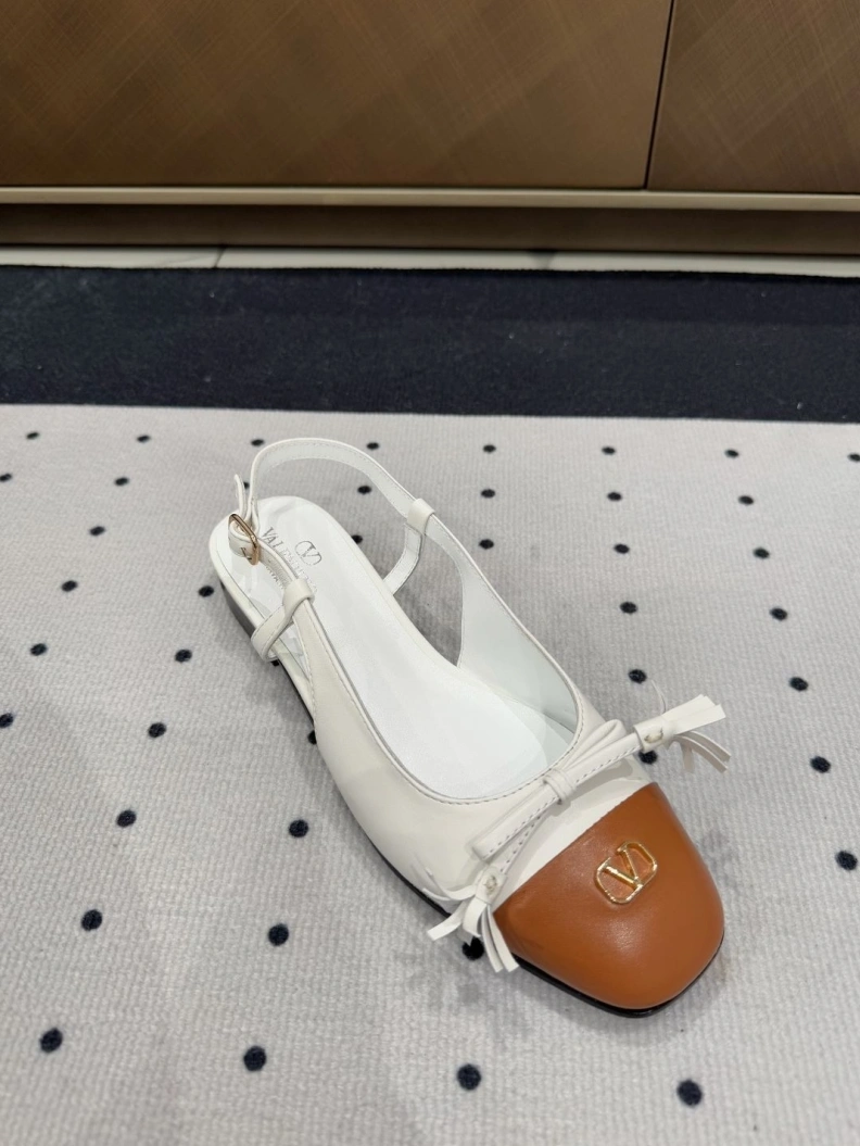 Efficient Vxlxntino Sandals 228726