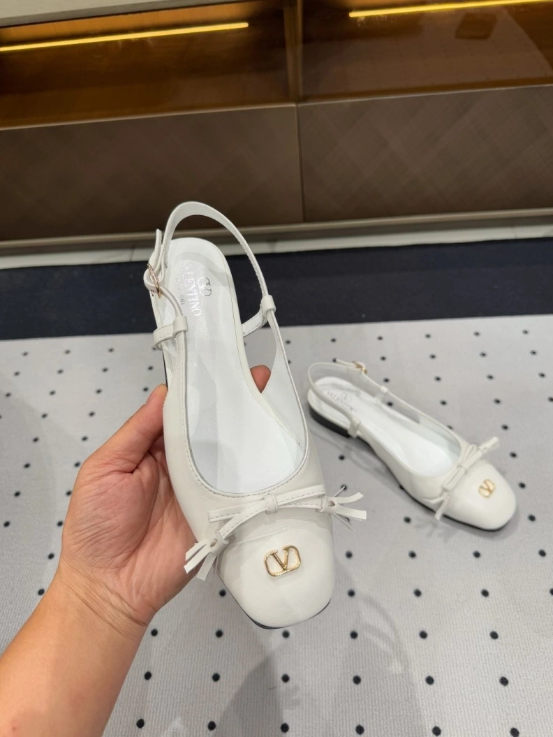 Compact Vxlxntino Sandals 228756