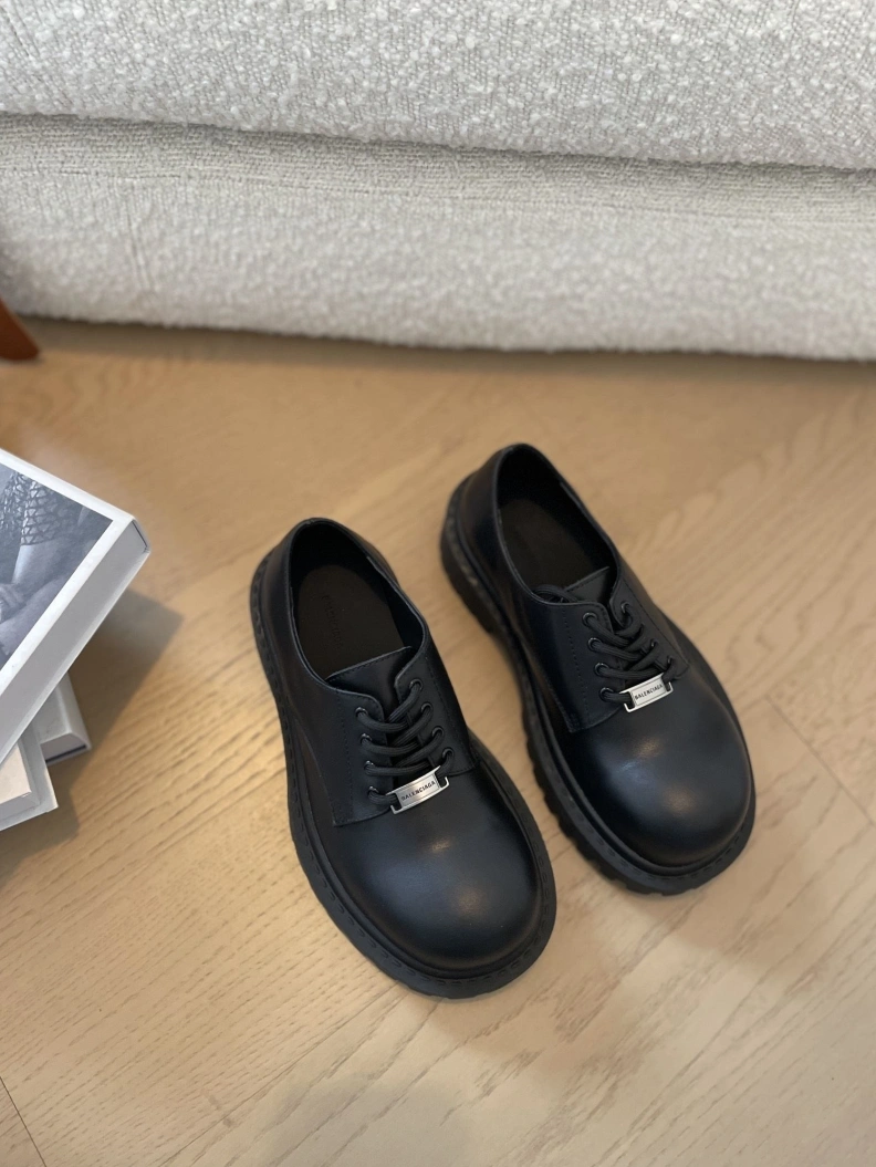 Bxlxnciaga Casual Shoe Refined 109110