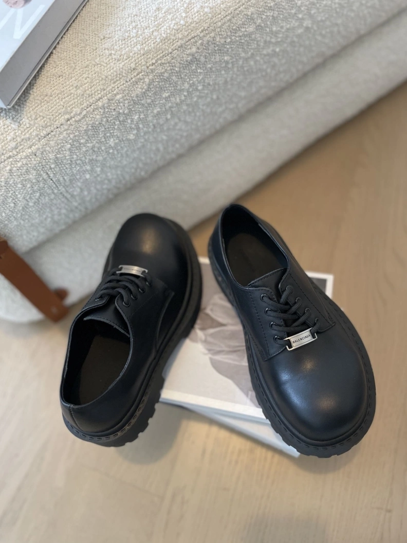 Bxlxnciaga Casual Shoe Refined 109110
