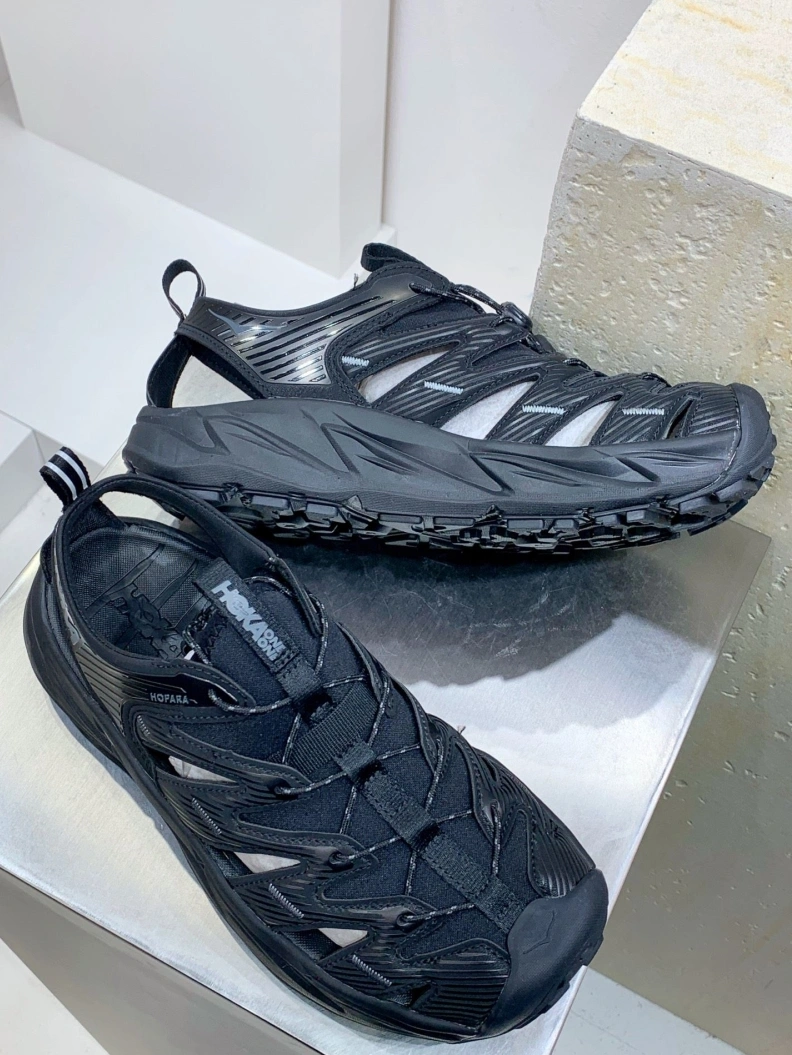 Trendsetting Othxr Sneakers 208146