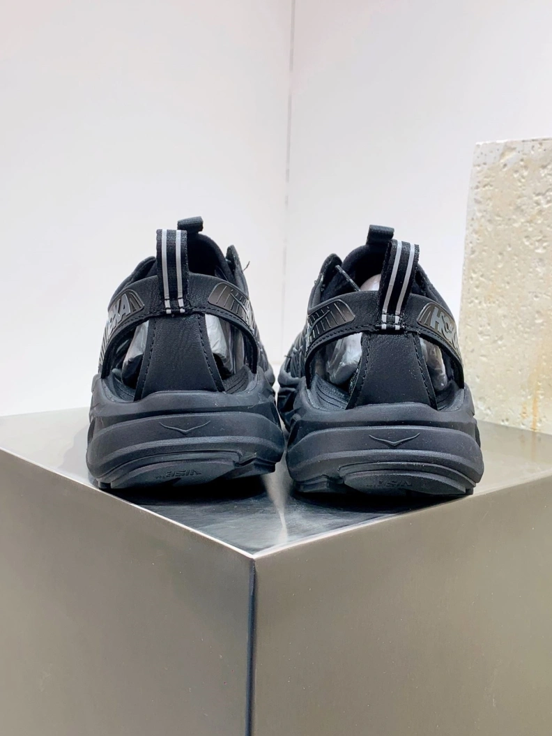 Trendsetting Othxr Sneakers 208146
