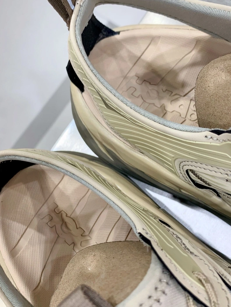 Versatile Othxr Sneakers 208149