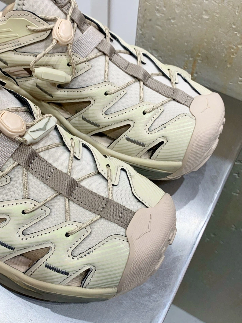 Versatile Othxr Sneakers 208149