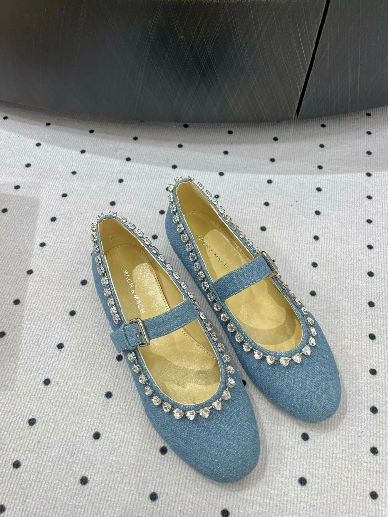 Cozy Othxr flat shoes 208880