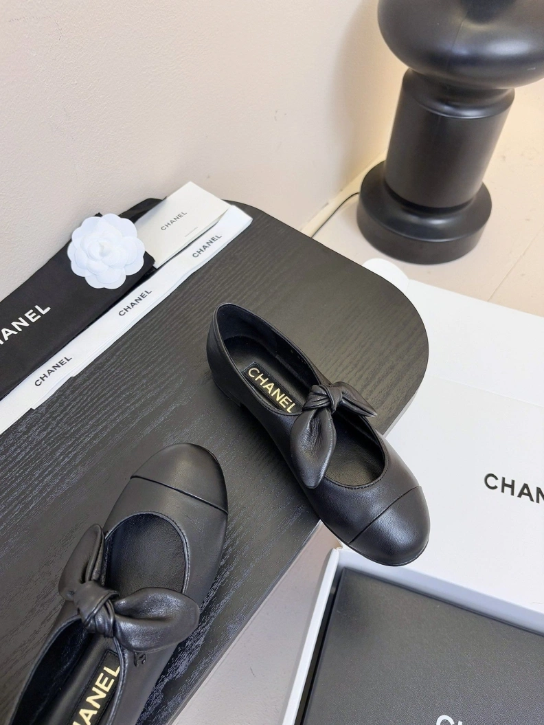 Durable Chxnxl Flat Shoes 117675