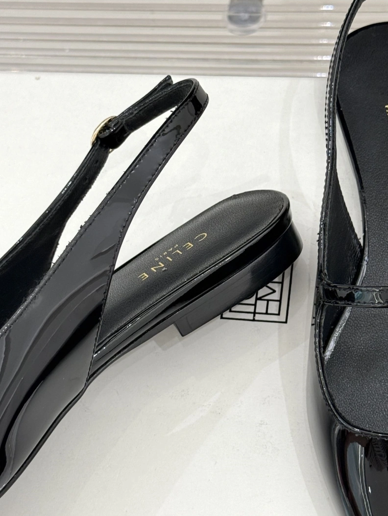 Unique Cxlxne Sandals 115765