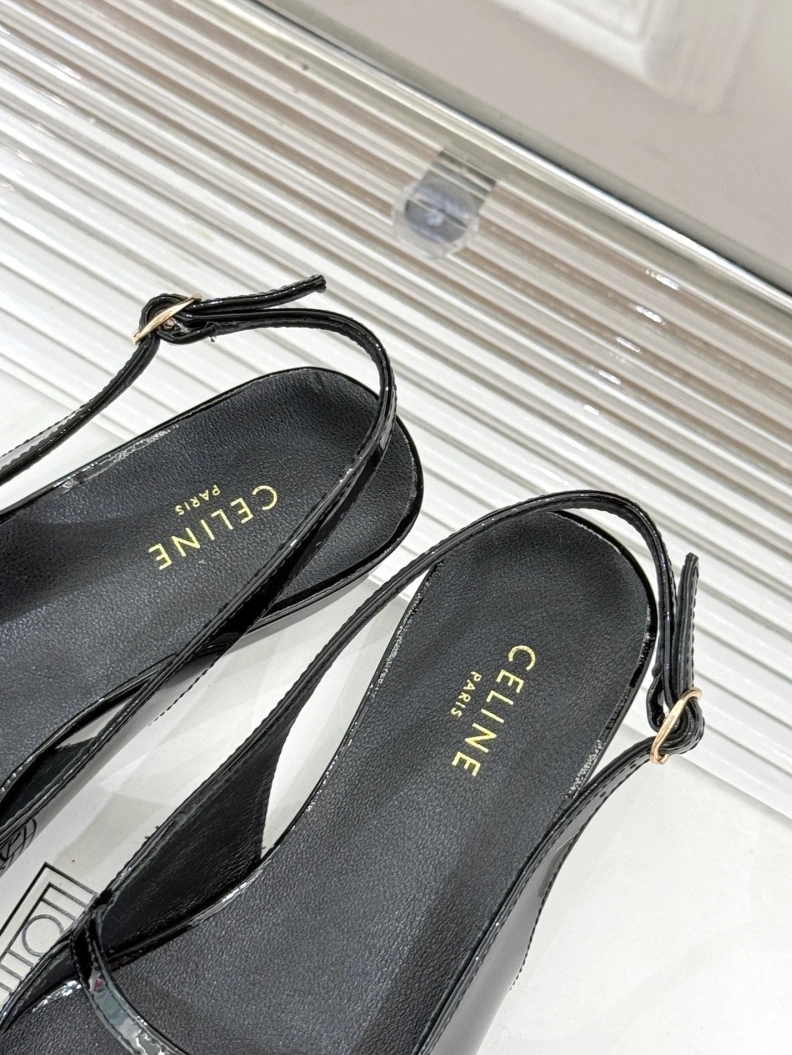 Unique Cxlxne Sandals 115765