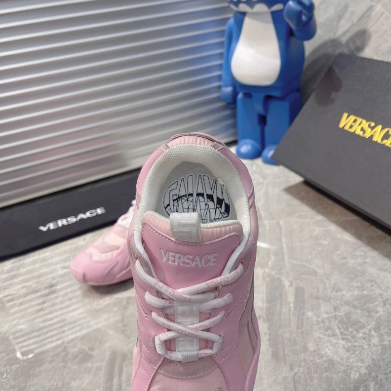 Trendy Gxvxnchy Sneakers 151719