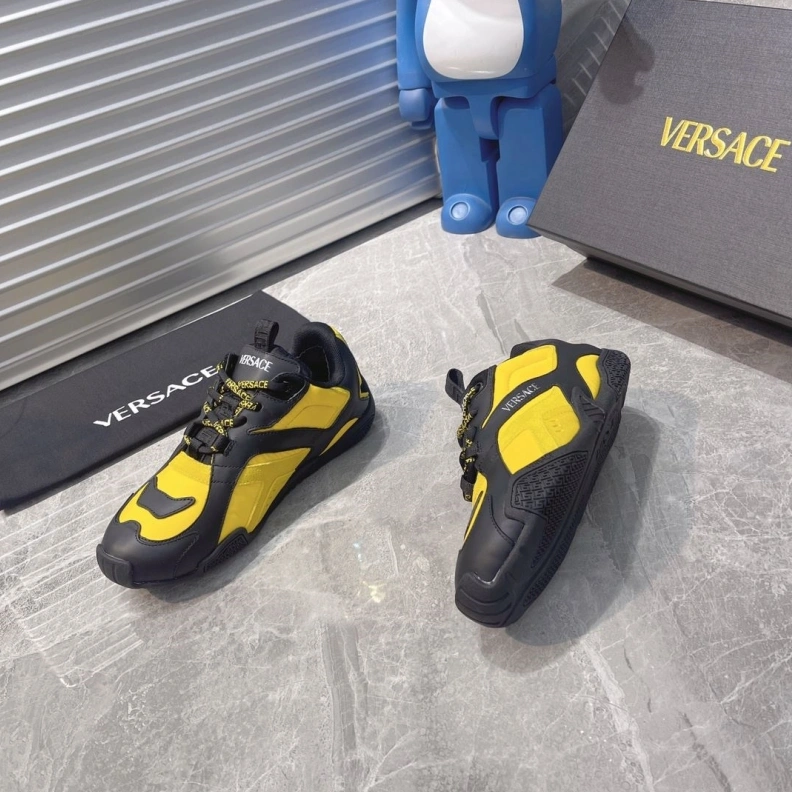 Cozy Gxvxnchy Sneakers 151725