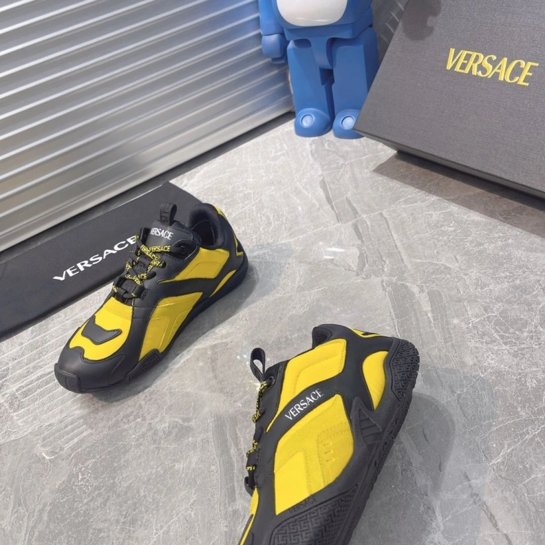 Cozy Gxvxnchy Sneakers 151725