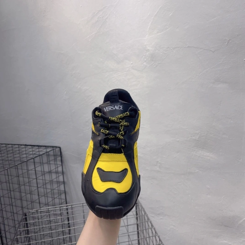 Cozy Gxvxnchy Sneakers 151725