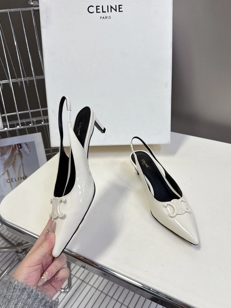 Versatile Chxnxl Sandals 117555
