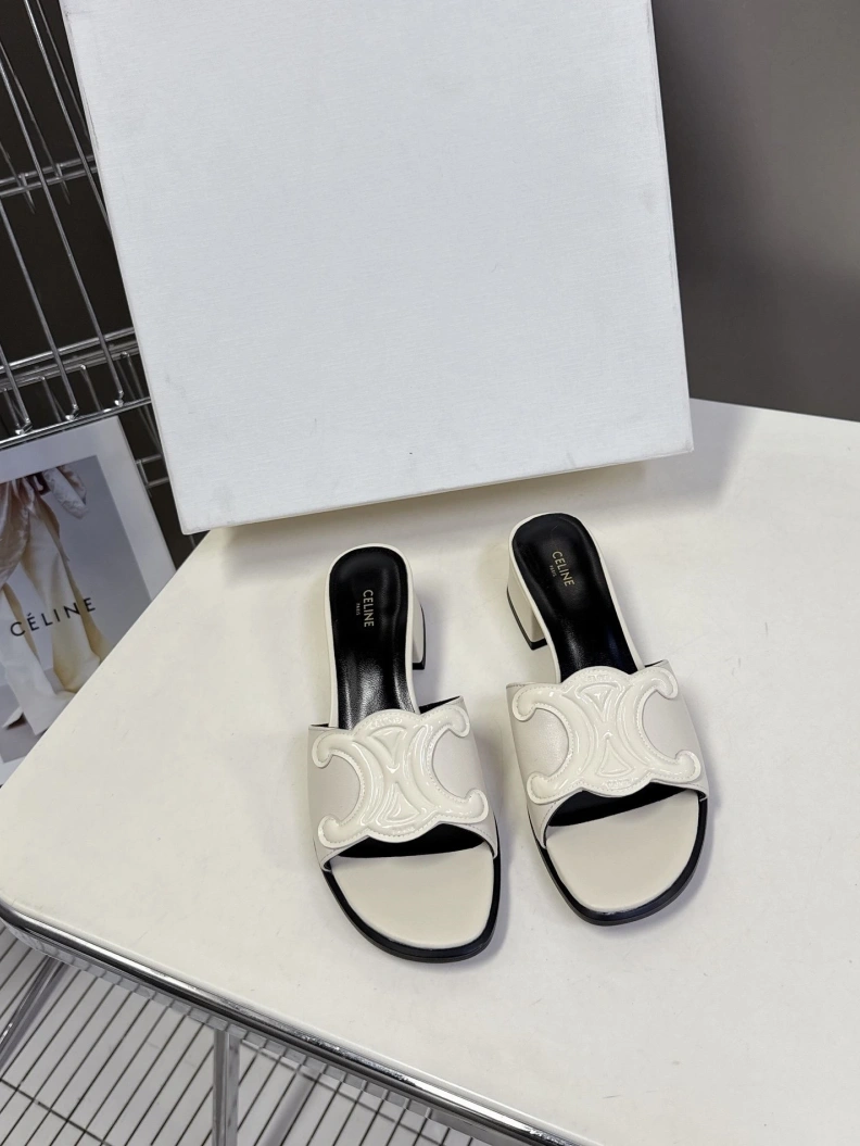Resilient Cxlxne Sandals 115755
