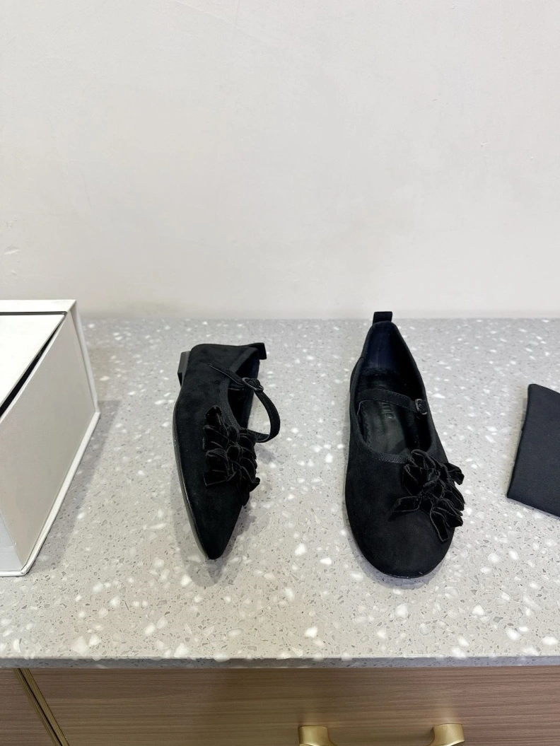 DailyWear Othxr flat shoes 208846