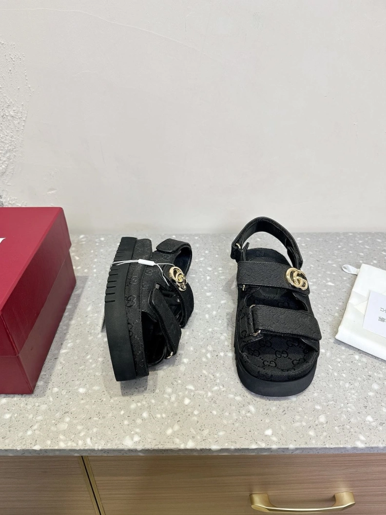 Gxccx Sandals Sleek 155142