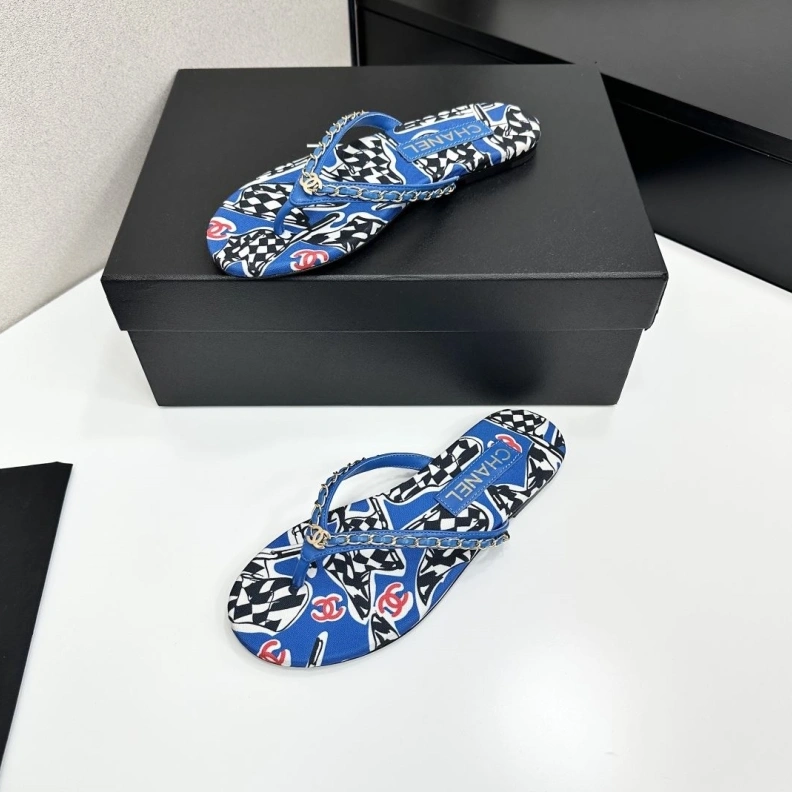 Modern Chxnxl Slippers 117172