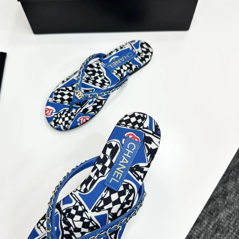 Modern Chxnxl Slippers 117172