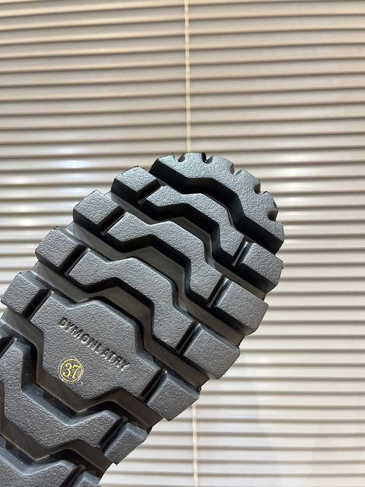 BestValue Othxr Sneakers 208115