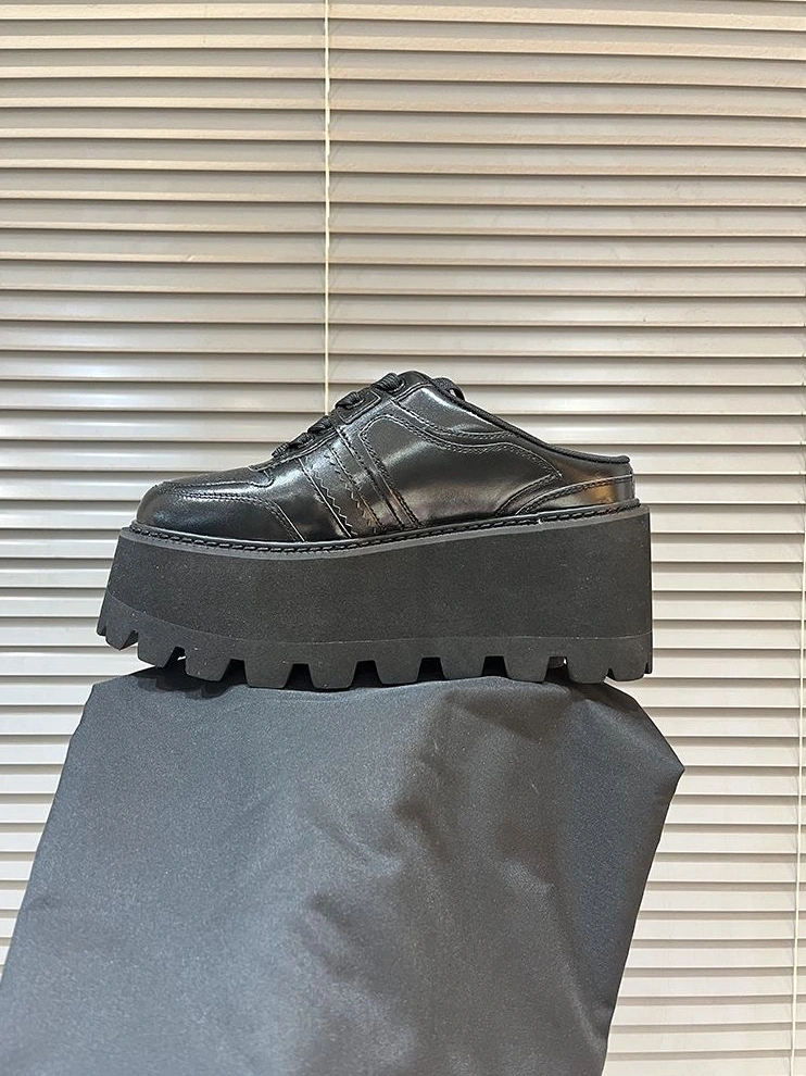 Bold Othxr Sneakers 208167