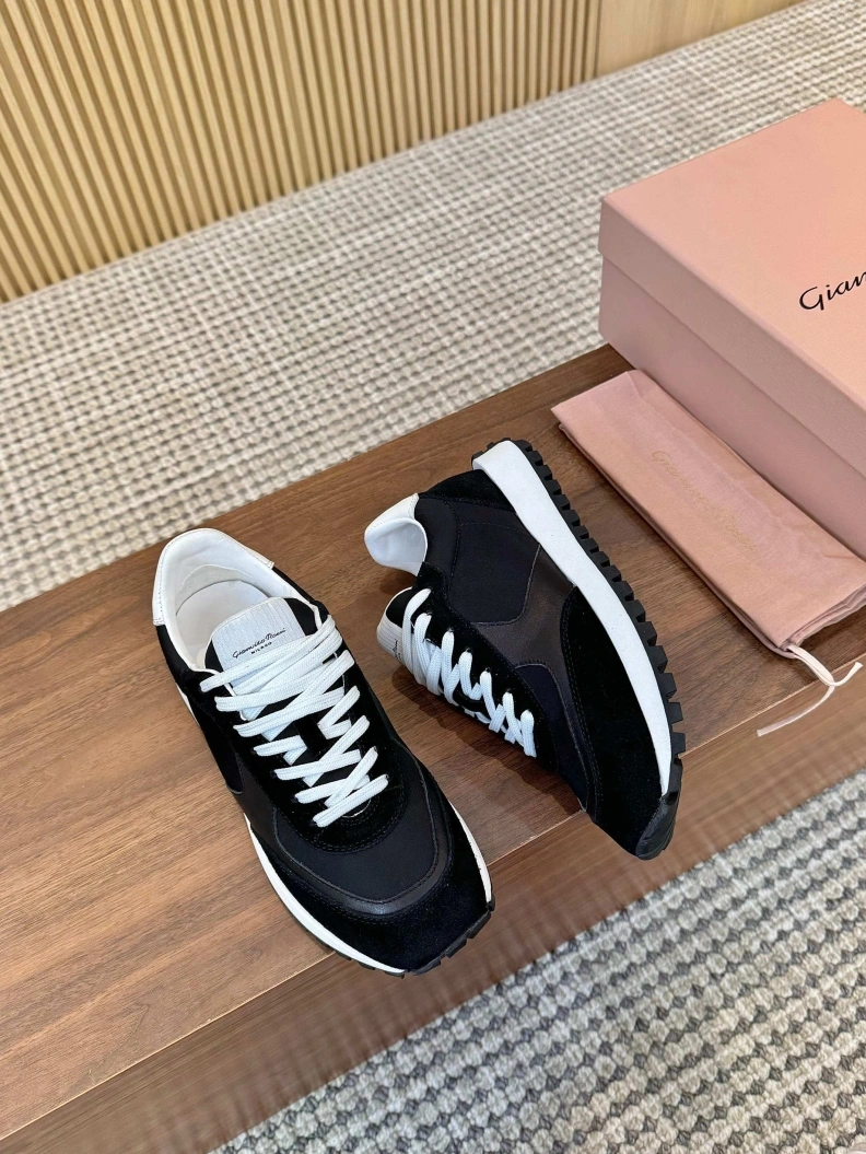 Soft Othxr Sneakers 208136
