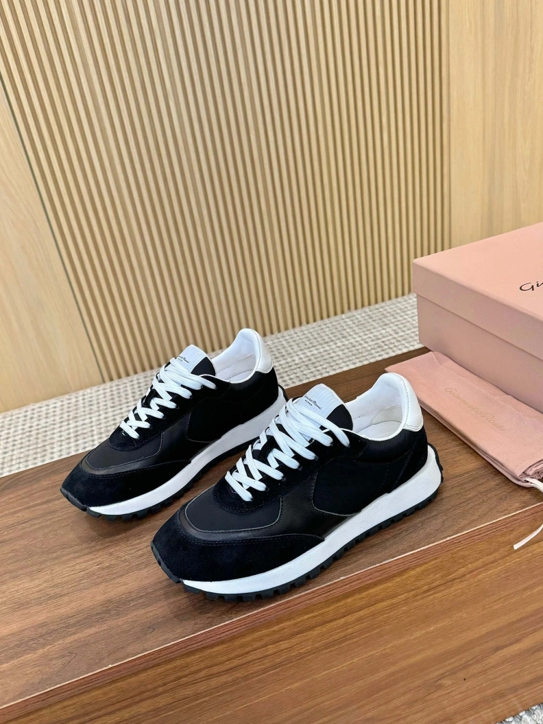 Soft Othxr Sneakers 208136