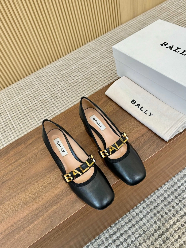 Cozy Othxr flat shoes 208840
