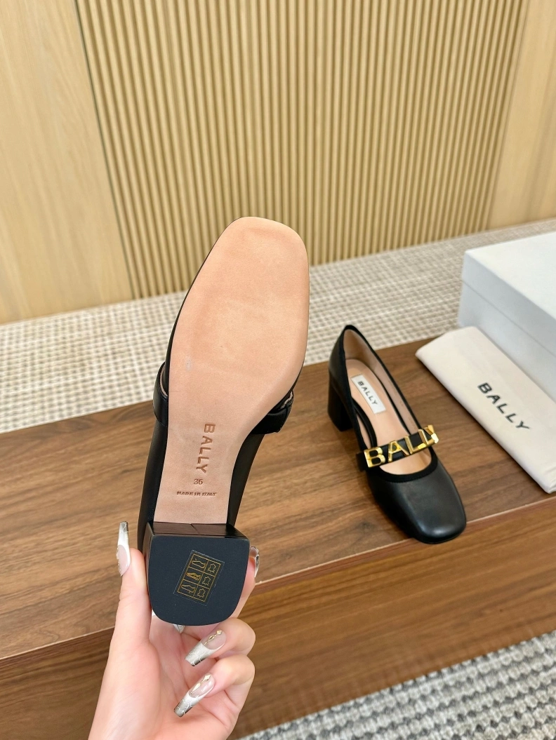 Cozy Othxr flat shoes 208840