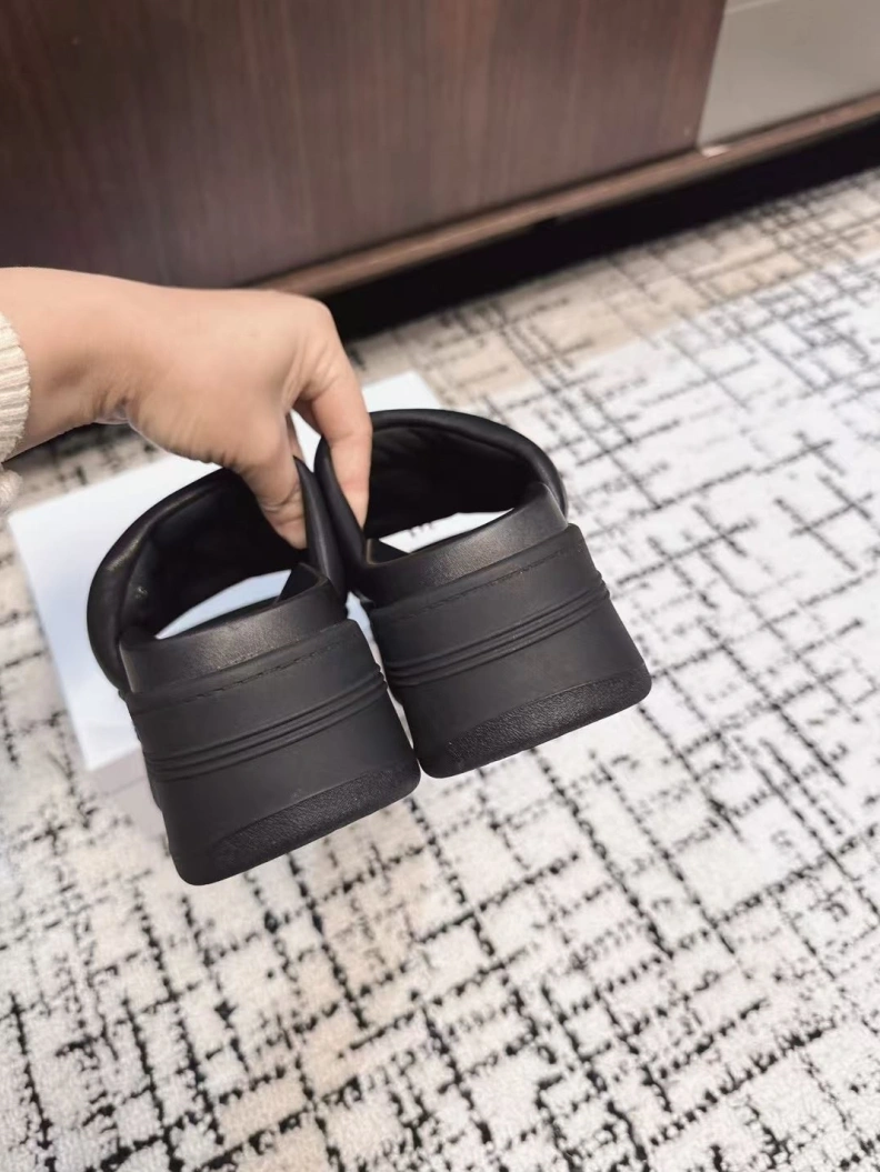 Cxlxne Slippers Sleek 115702