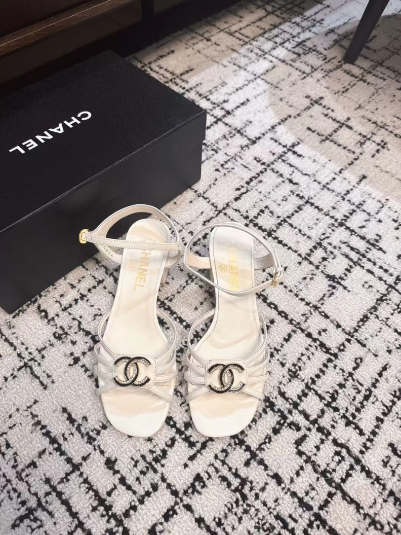 Durable Chxnxl Sandals 117551