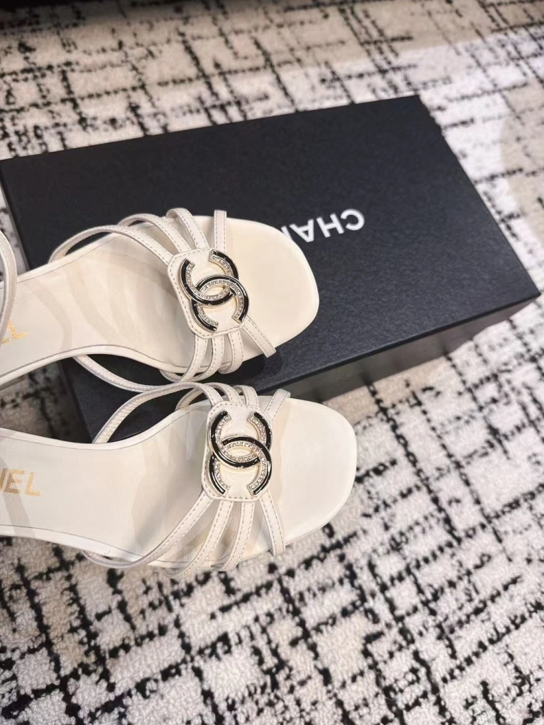 Durable Chxnxl Sandals 117551