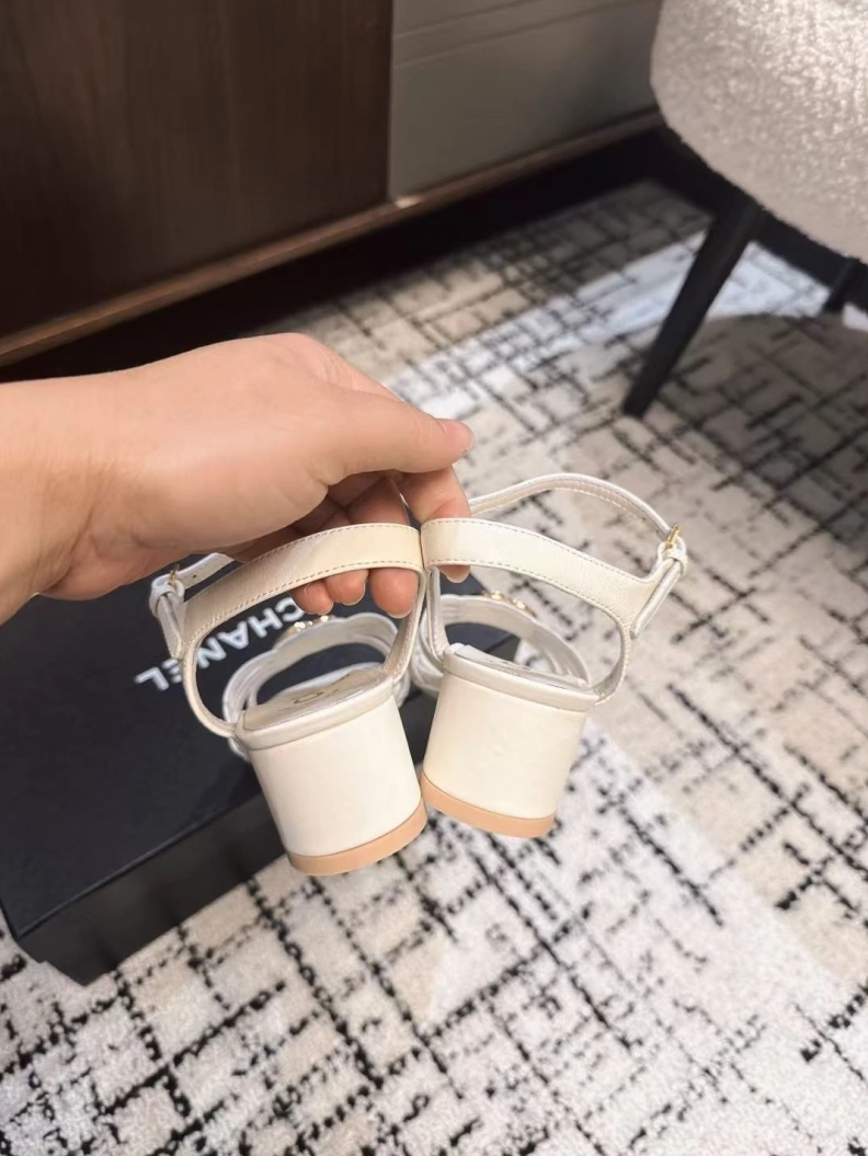 Durable Chxnxl Sandals 117551