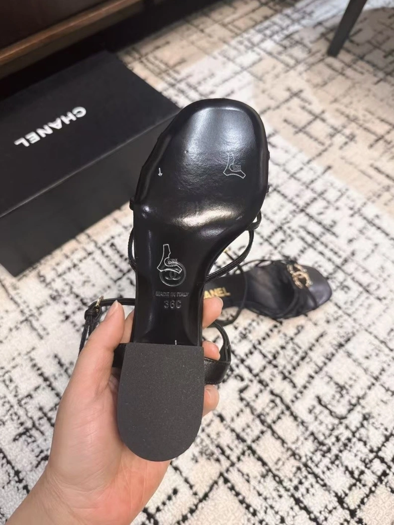 Unique Chxnxl Sandals 117552