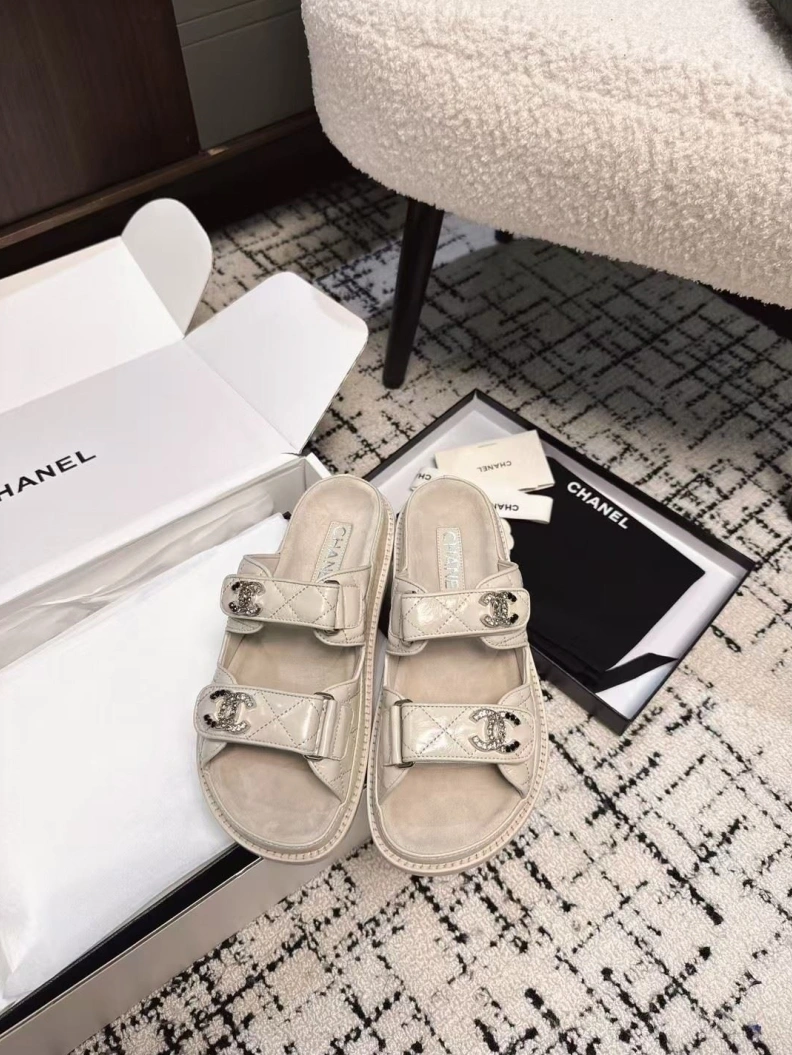 Stylish Chxnxl Sandals 117549