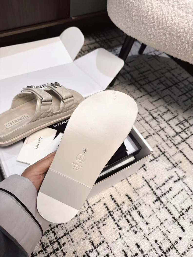 Stylish Chxnxl Sandals 117549