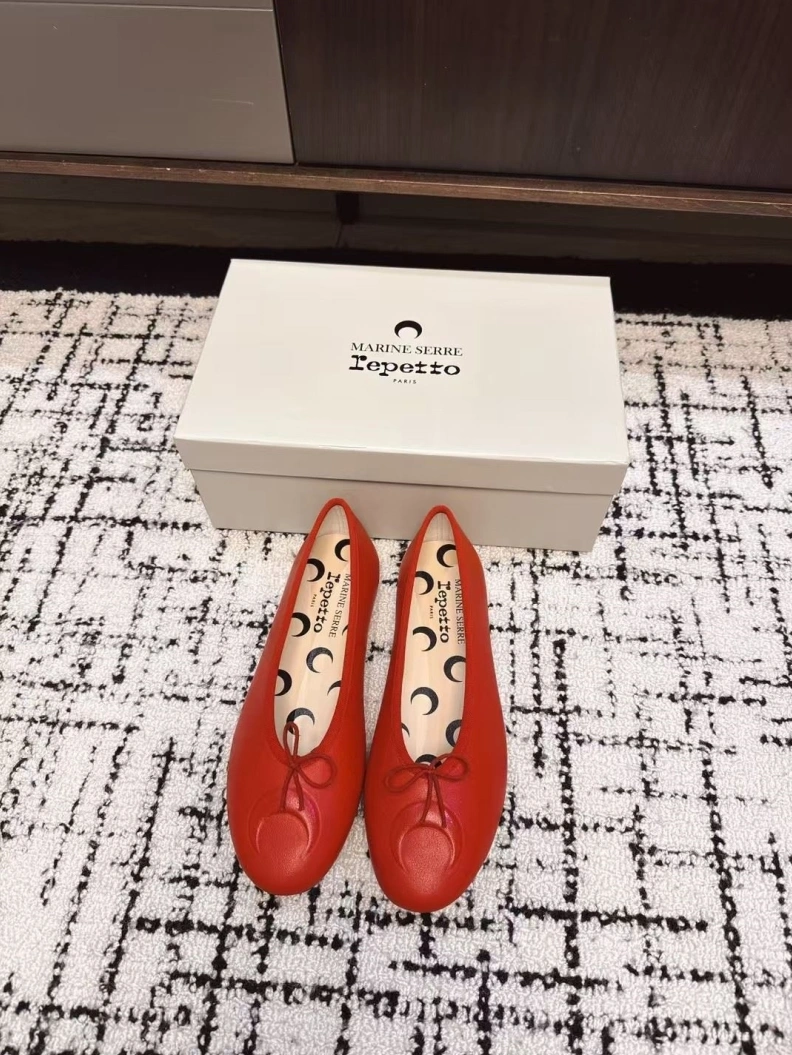 Comfortable Othxr flat shoes 208833