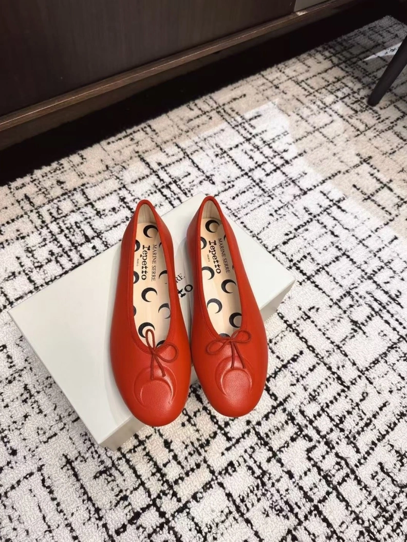 Comfortable Othxr flat shoes 208833