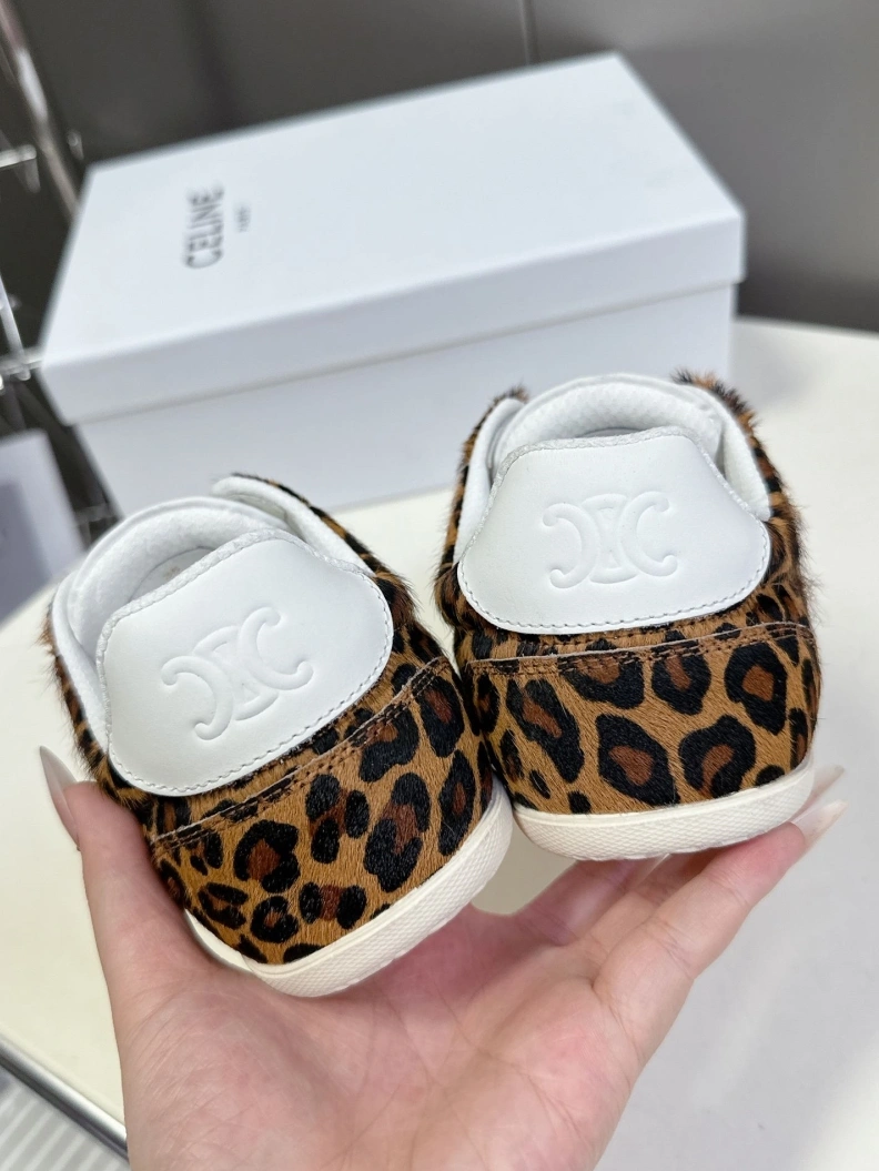 Stylish Cxlxne Casual Shoes 115810