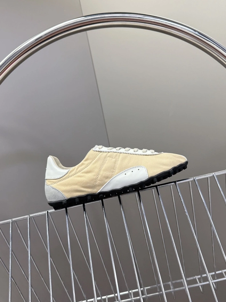 Othxr Sneakers Vibrant 208101