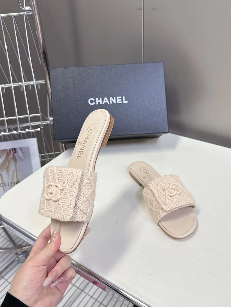 Modern Chxnxl Slippers 117130