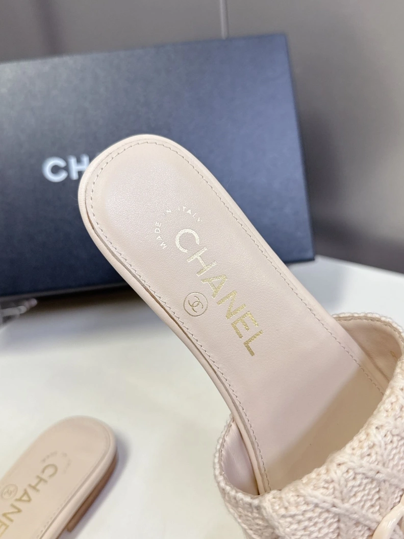 Modern Chxnxl Slippers 117130