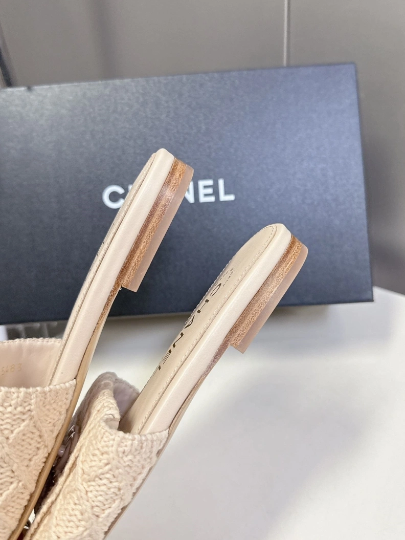 Modern Chxnxl Slippers 117130