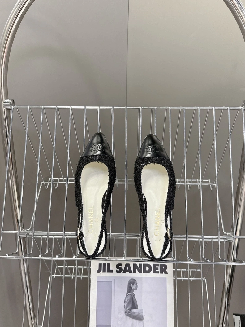 AllSeason Chxnxl Sandals 117540
