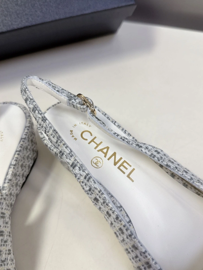 Stylish Chxnxl Sandals 117536