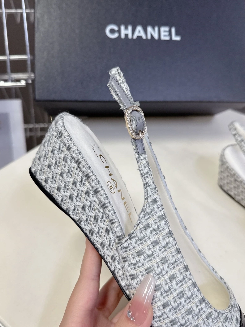 Stylish Chxnxl Sandals 117536